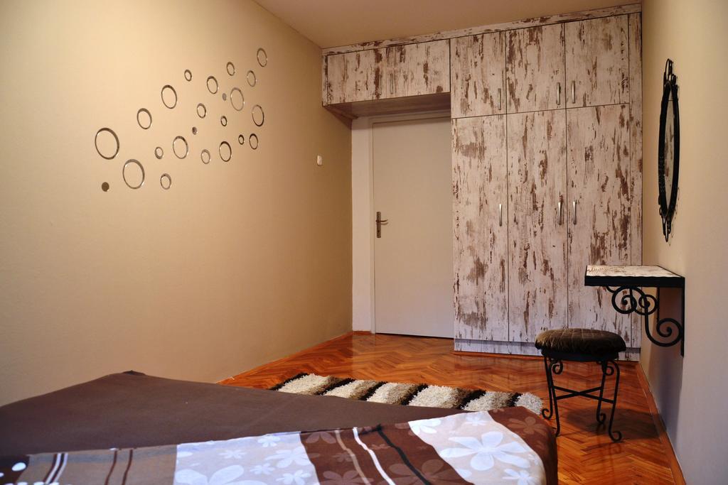 Skopje Cozy Apartment חדר תמונה